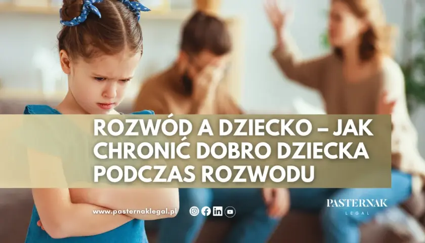 Smutna dziewczynka na pierwszym planie, w tle kłócący się rodzice. Temat: rozwód a dziecko – jak chronić dobro dziecka.